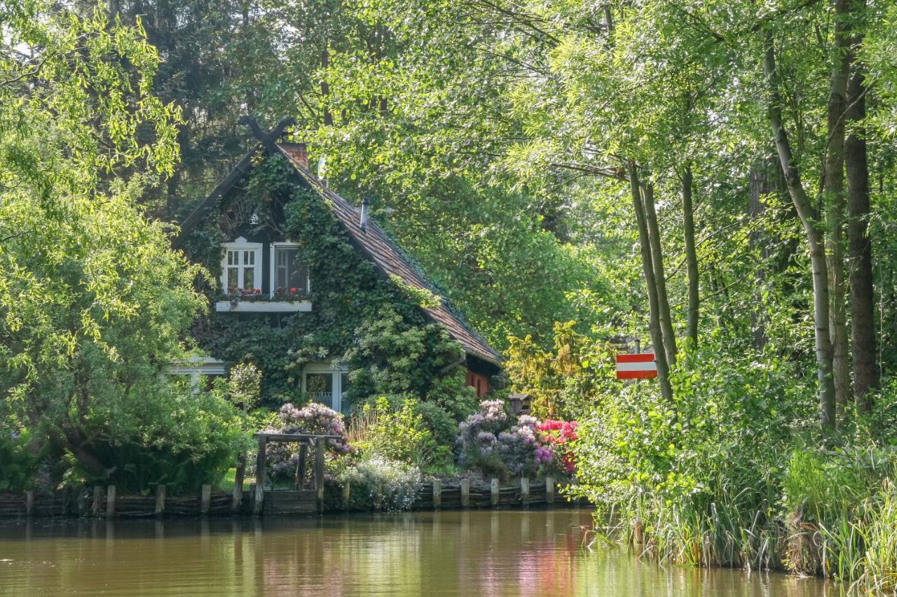 Spreewald Fewo direkt am Wasser - B&B Lubnjow