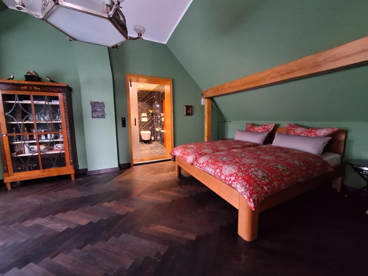 Deluxe Double Room with Shower