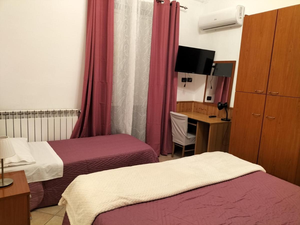 Driepersoonskamer met Eigen Badkamer