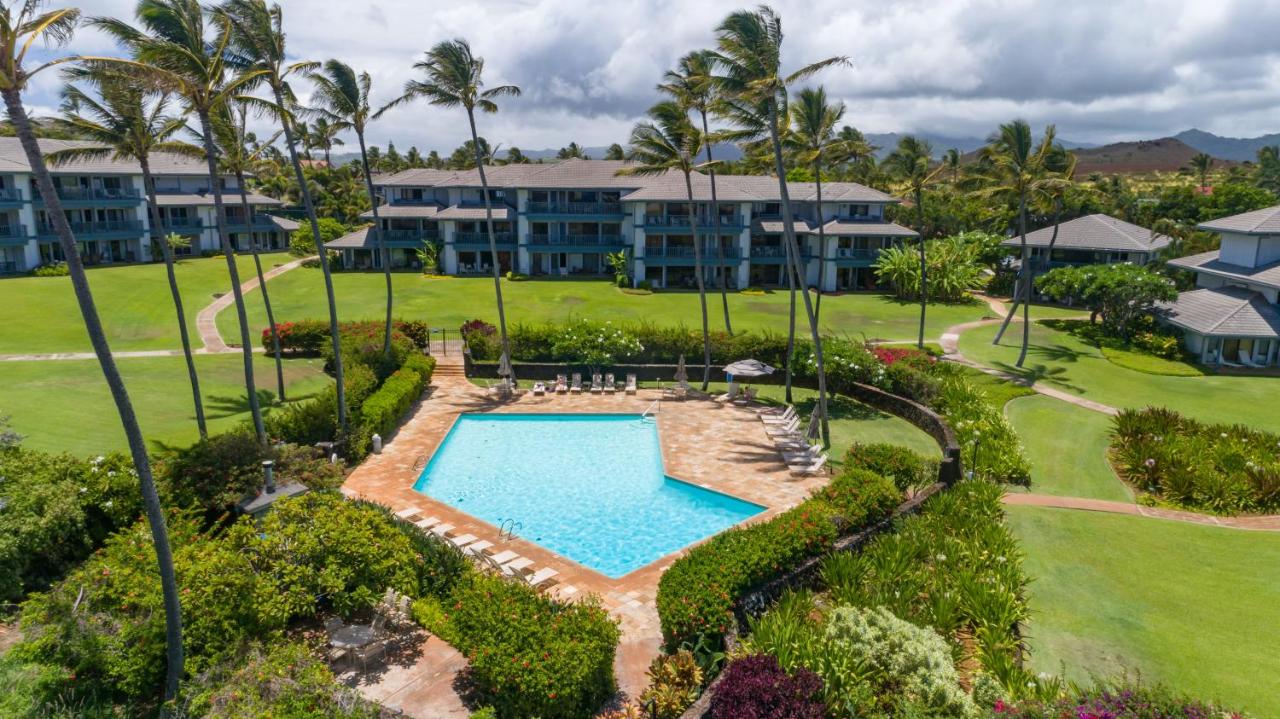 Prime Oceanfront Condo near Shipwreck Beach - Alekona Kauai - Chambres d'hôtes Koloa