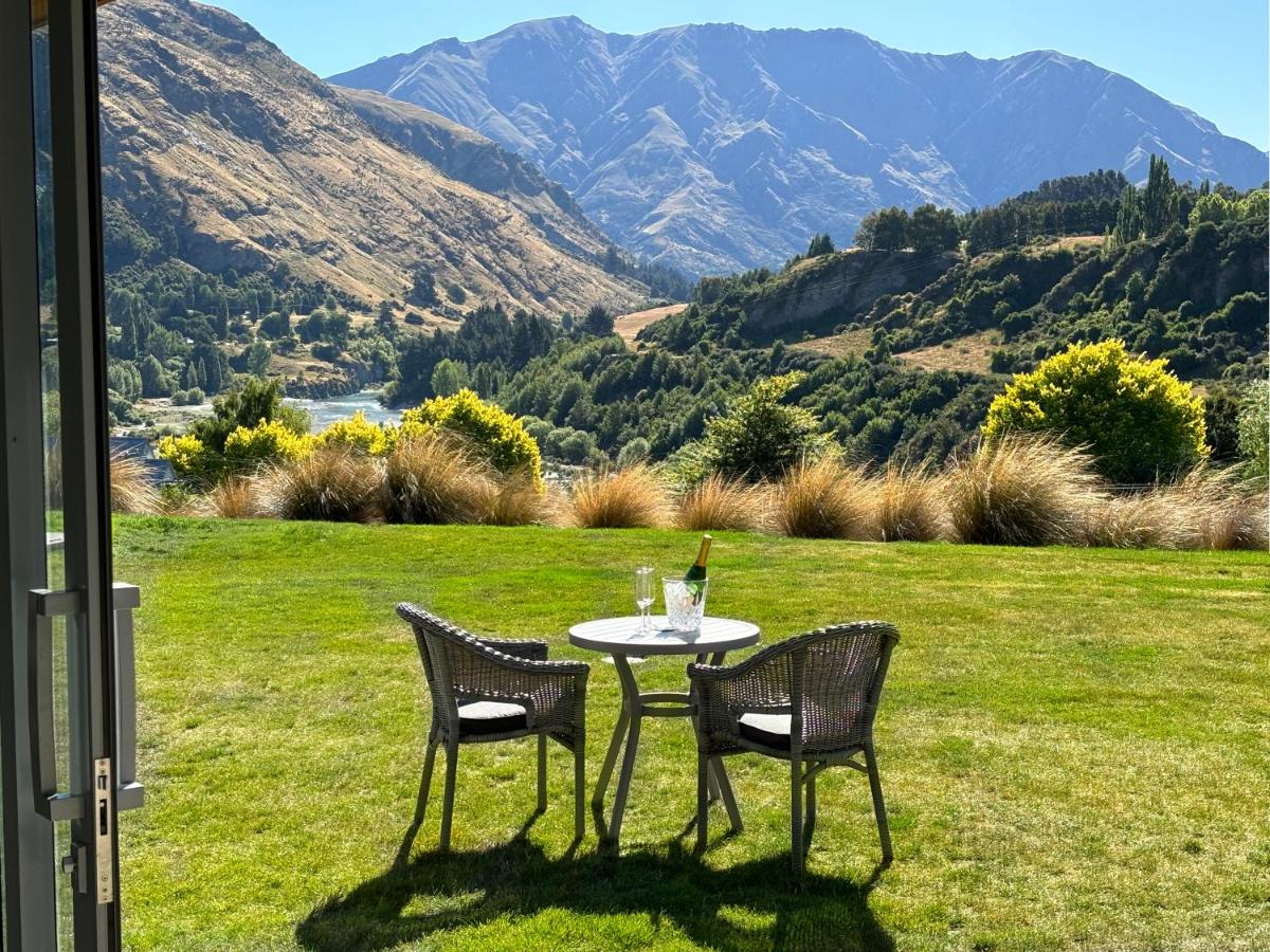 B&B Queenstown - Tucker Beach Private Exclusive Retreat - Bed and Breakfast Queenstown