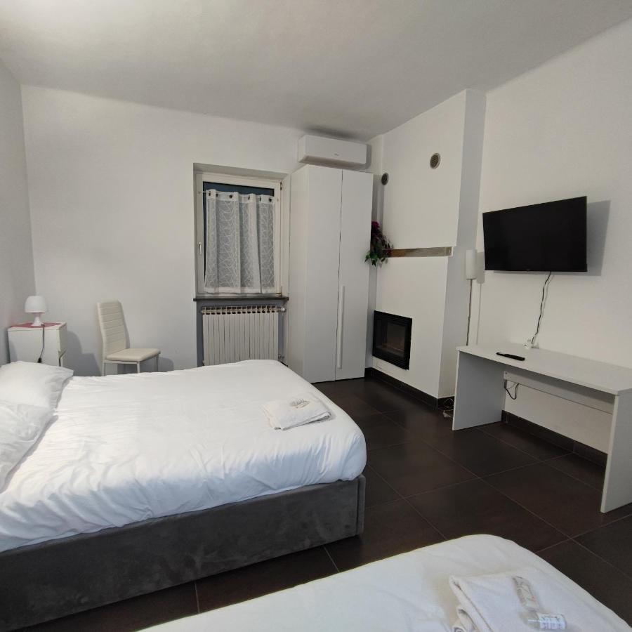Chambre Triple avec Salle de Bains Privative Séparée
