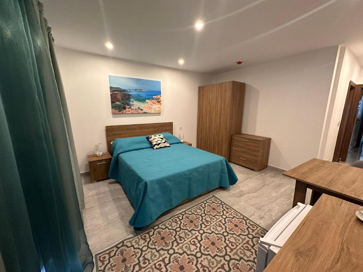 Queen Room with Balcony