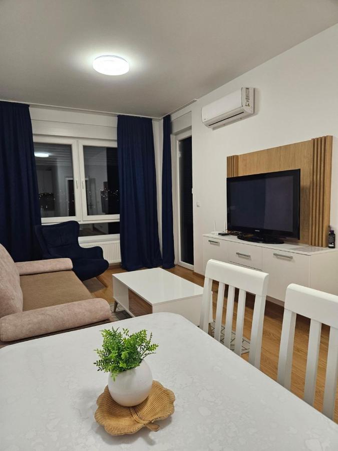 B&B Banja Luka - Apartment Dora - Bed and Breakfast Banja Luka