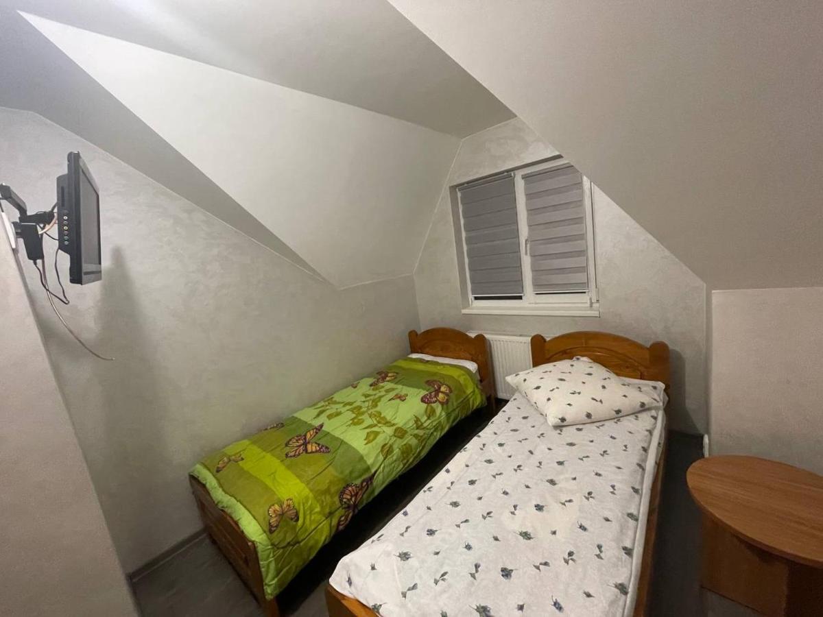 Лимонний дім - B&B Pylypets