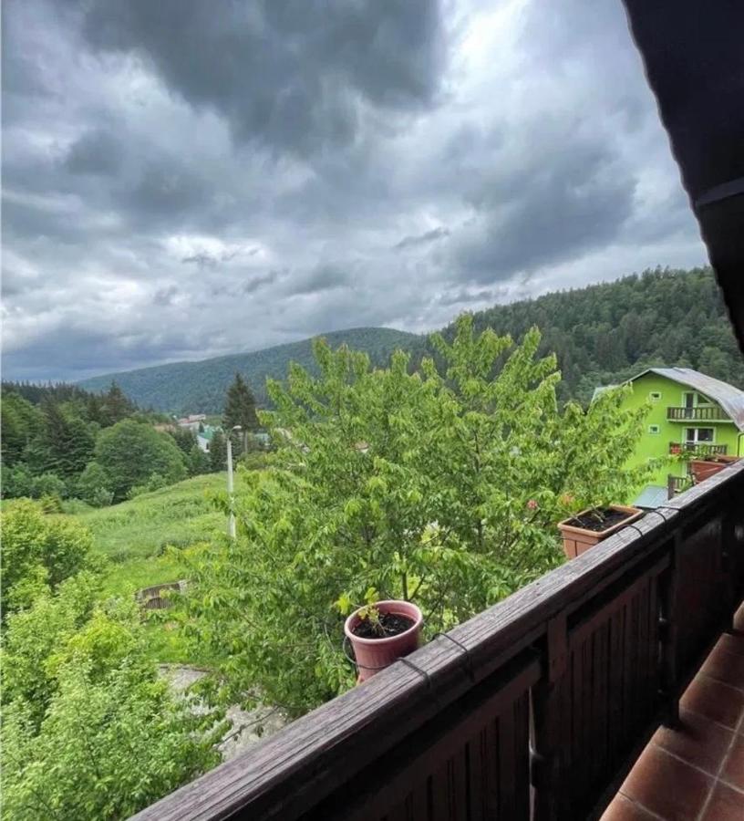 Triple Room with Mountain View