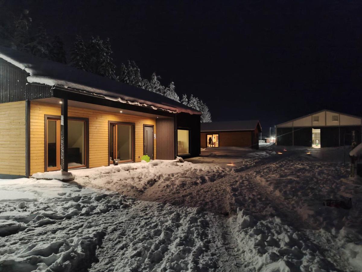 Rapla Ratsakeskuse puhkemaja, Rapla Equestrian Centre holidayhouse - B&B Libadu