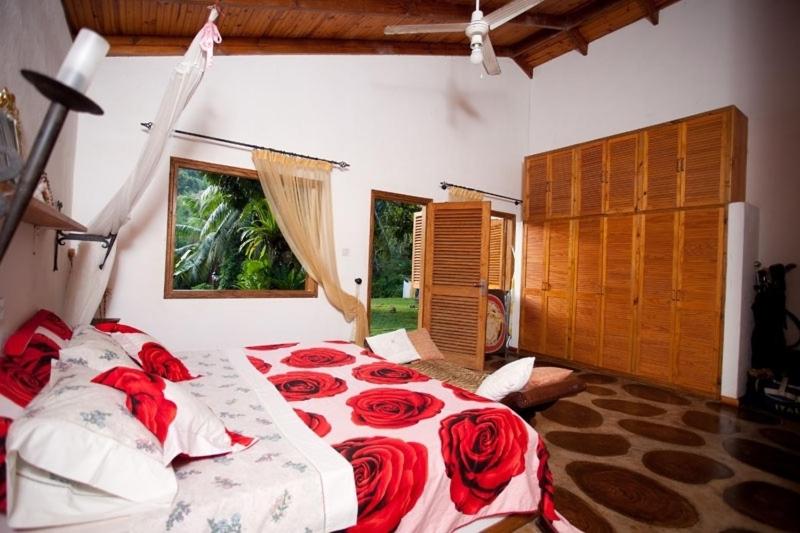 Villa con 2 Camere da Letto