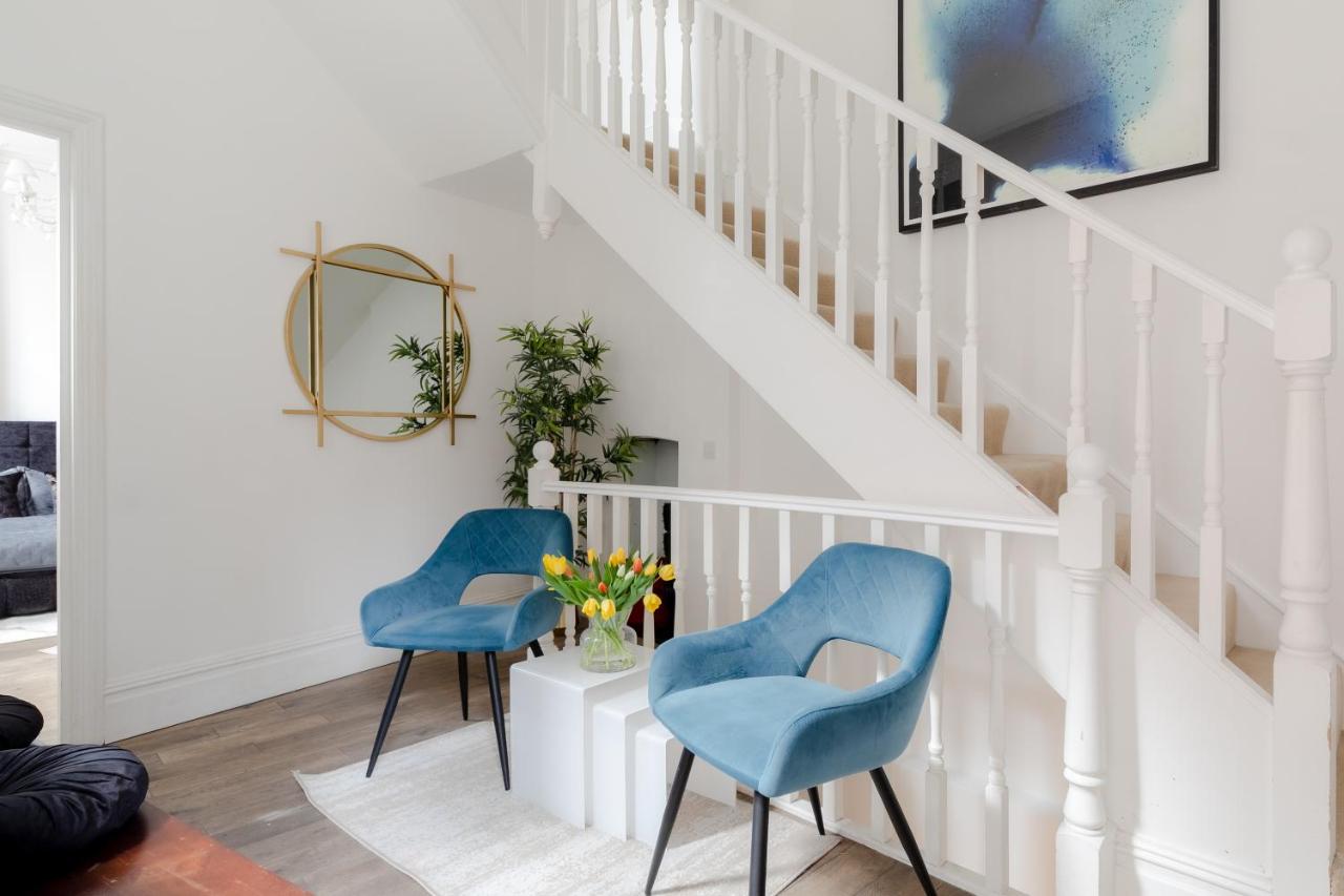 RARE FIND off Oxford St! SOHO 5bed Design House For XXL Groups - Chambres d'hôtes Londres
