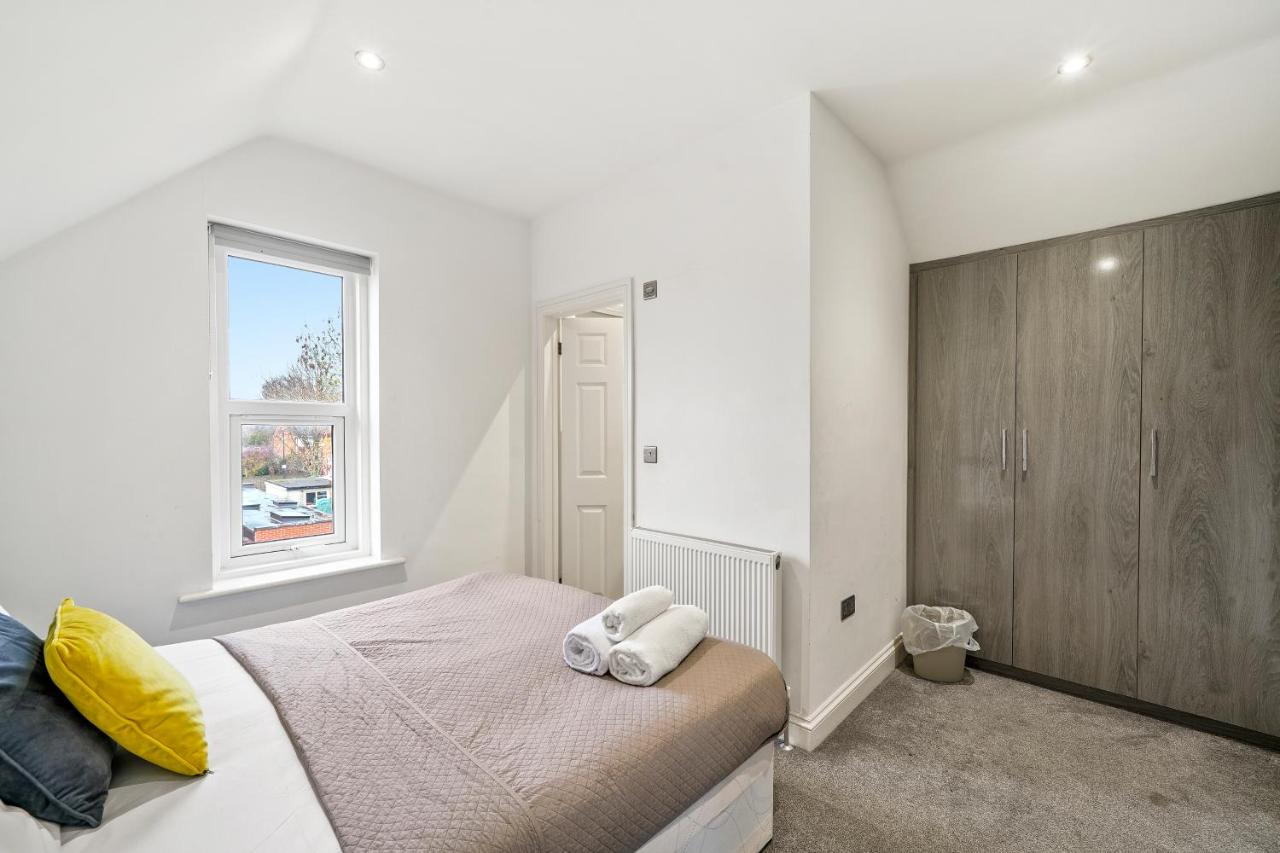 BridgeCity The Sleek Modern Condo - Maidstone Gem - f9 - B&B Kent