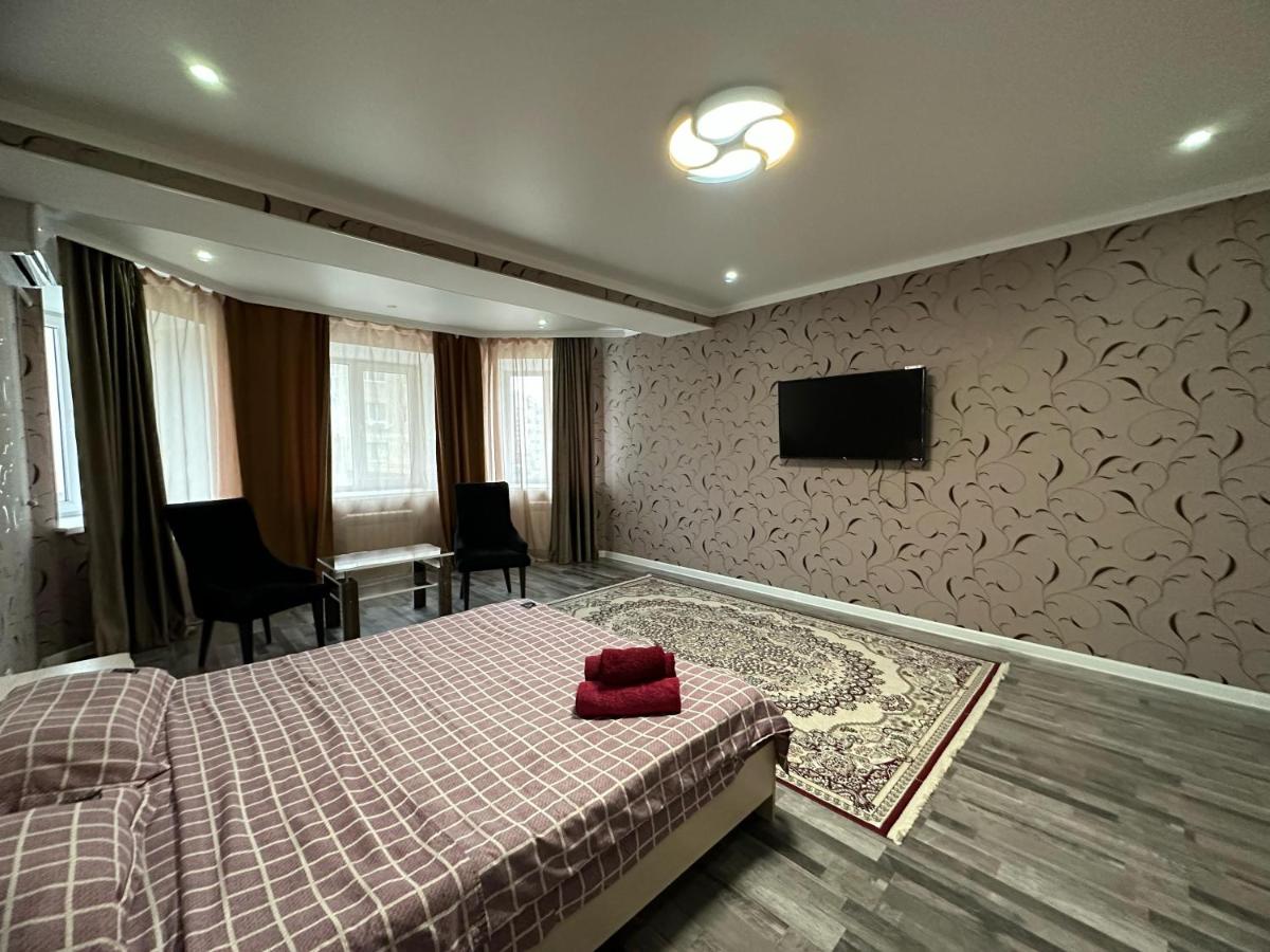 B&B Aktobe - Элитная 1 комнатная в ЖК Нектар 1этаж - Bed and Breakfast Aktobe