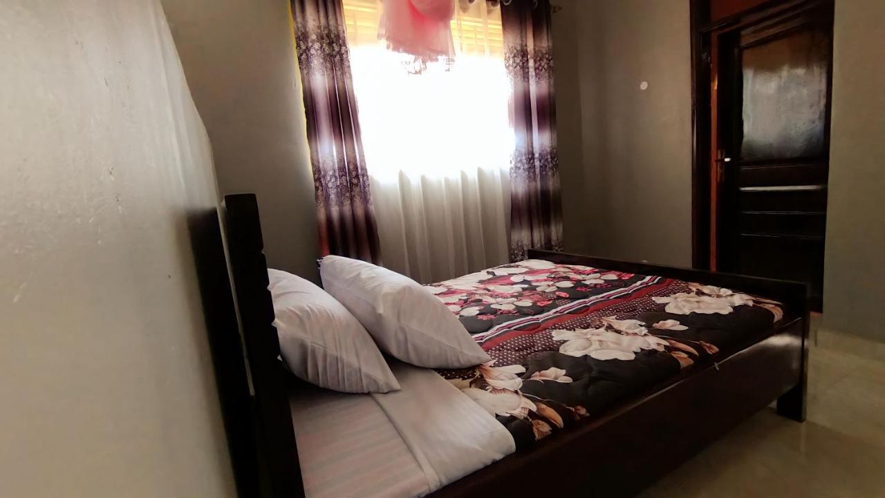 B&B Fort Portal - The Residence - Bed and Breakfast Fort Portal