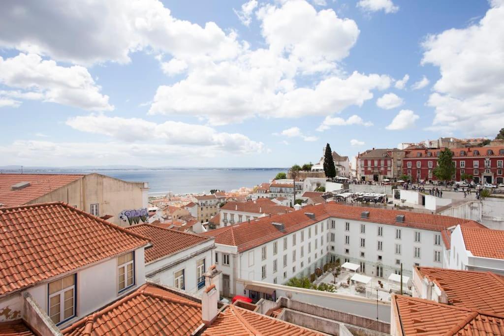 ´Sao Vicente III´- Eco-studio, french balcony&view - B&B Lisbon
