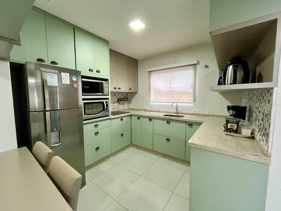 Apto completo Praia de Armação - B&B Penha