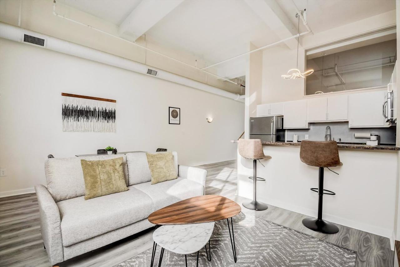 CozySuites - 2BR with Direct Skybridge Access #5 - B&B