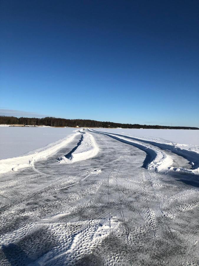 Tunnelmallinen kaksio hirsitalossa - Chambres d’hôtes