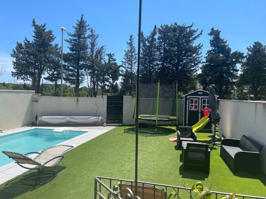 Maison 3 chambres avec piscine proche Avignon - B&B Sorgues