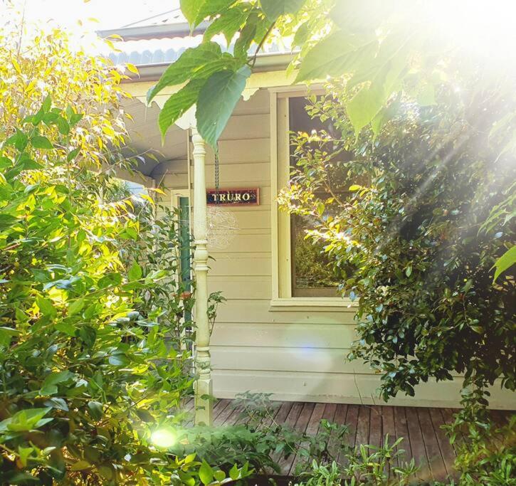 Truro Cottage: Private Garden Paradise in Katoomba - B&B