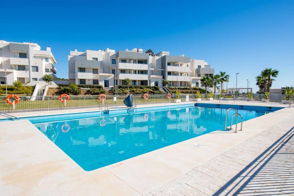 The sunny Estepona penthouse - B&B
