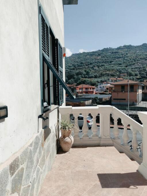 L'attimo - intero appartamento - Ferienwohnung San Biagio della Cima