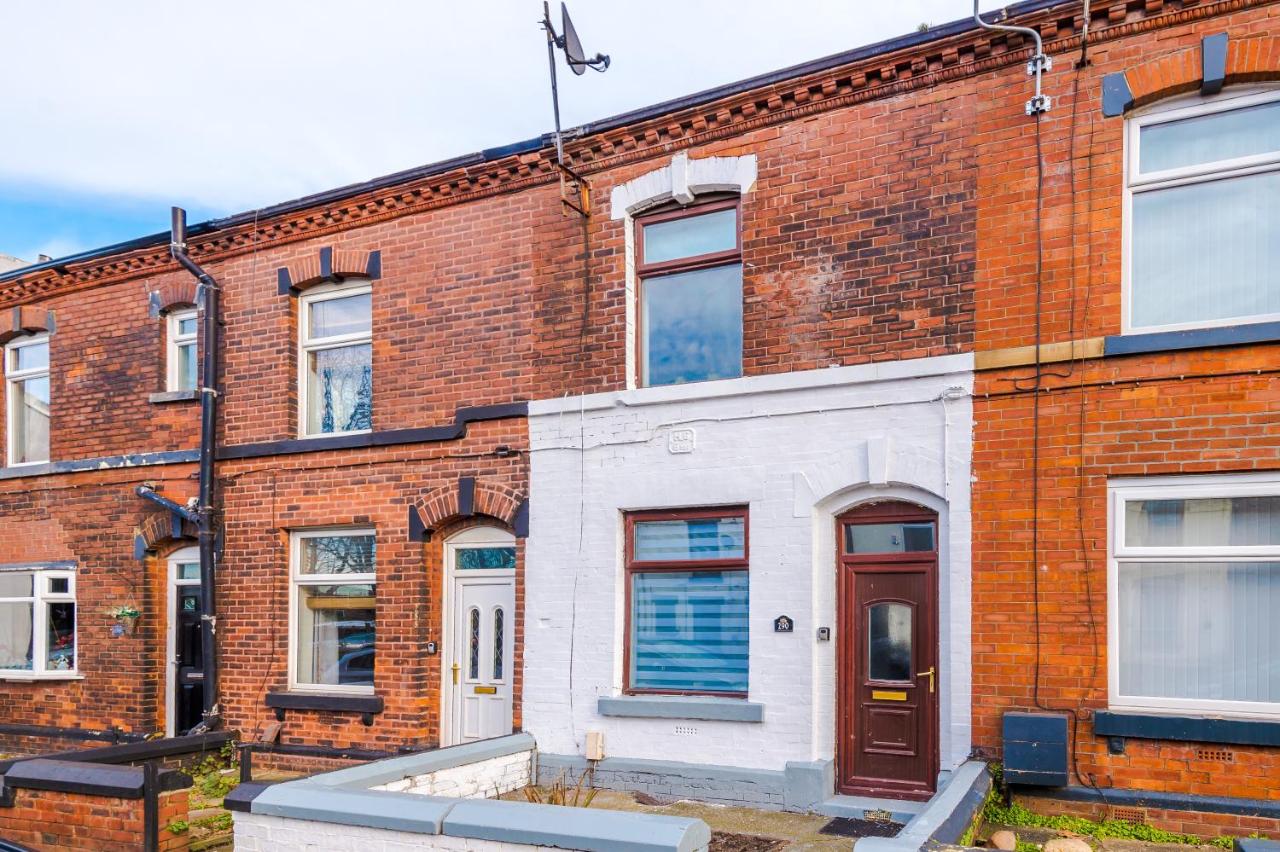 Entire house in Dukinfield - Ferienwohnung