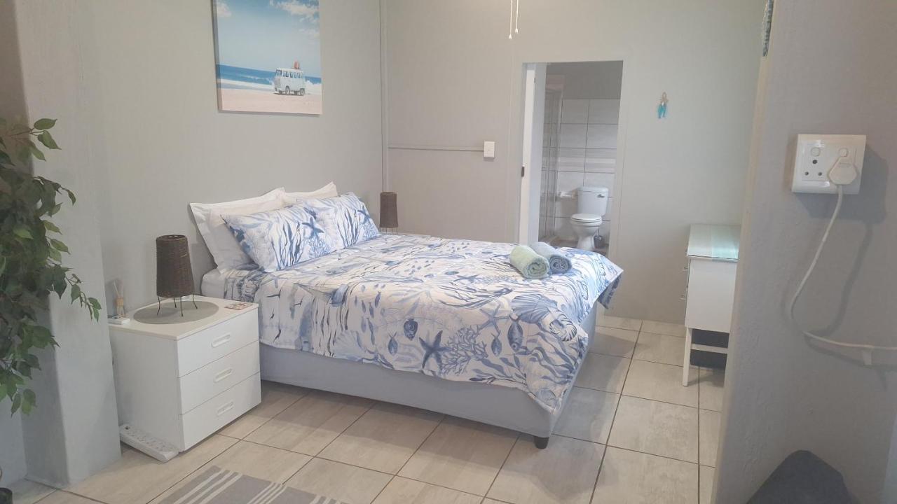 B&B Scottburgh - The Starfish Cottage - Bed and Breakfast Scottburgh