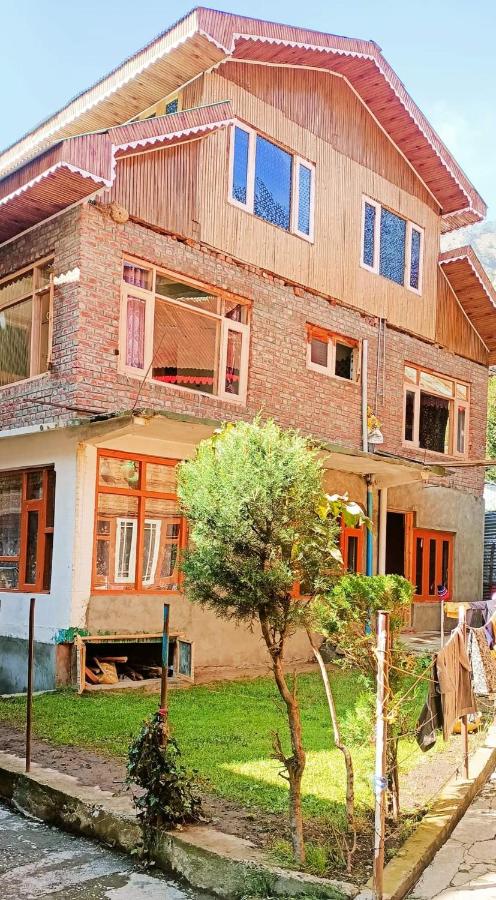 B&B Pahlgām - Skyline Homestay Pahalgam - Bed and Breakfast Pahlgām