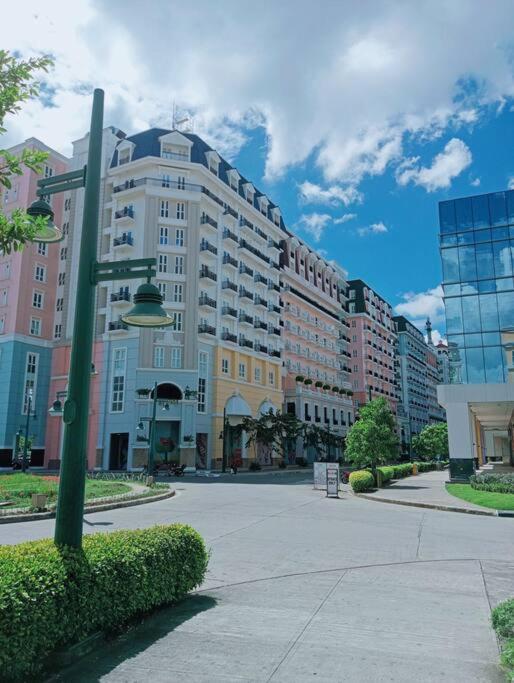 Condo with Balcony in Iloilo City - B&B Iloilo