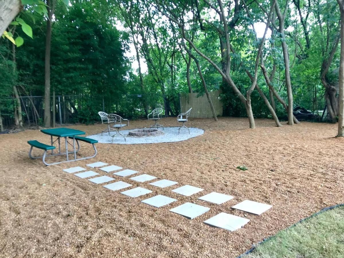 Clean & Serene House Studio - easy onoff I-40 - B&B Memphis