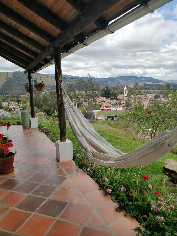 Alojamiento en Iza cerca al parque - Bed and Breakfast