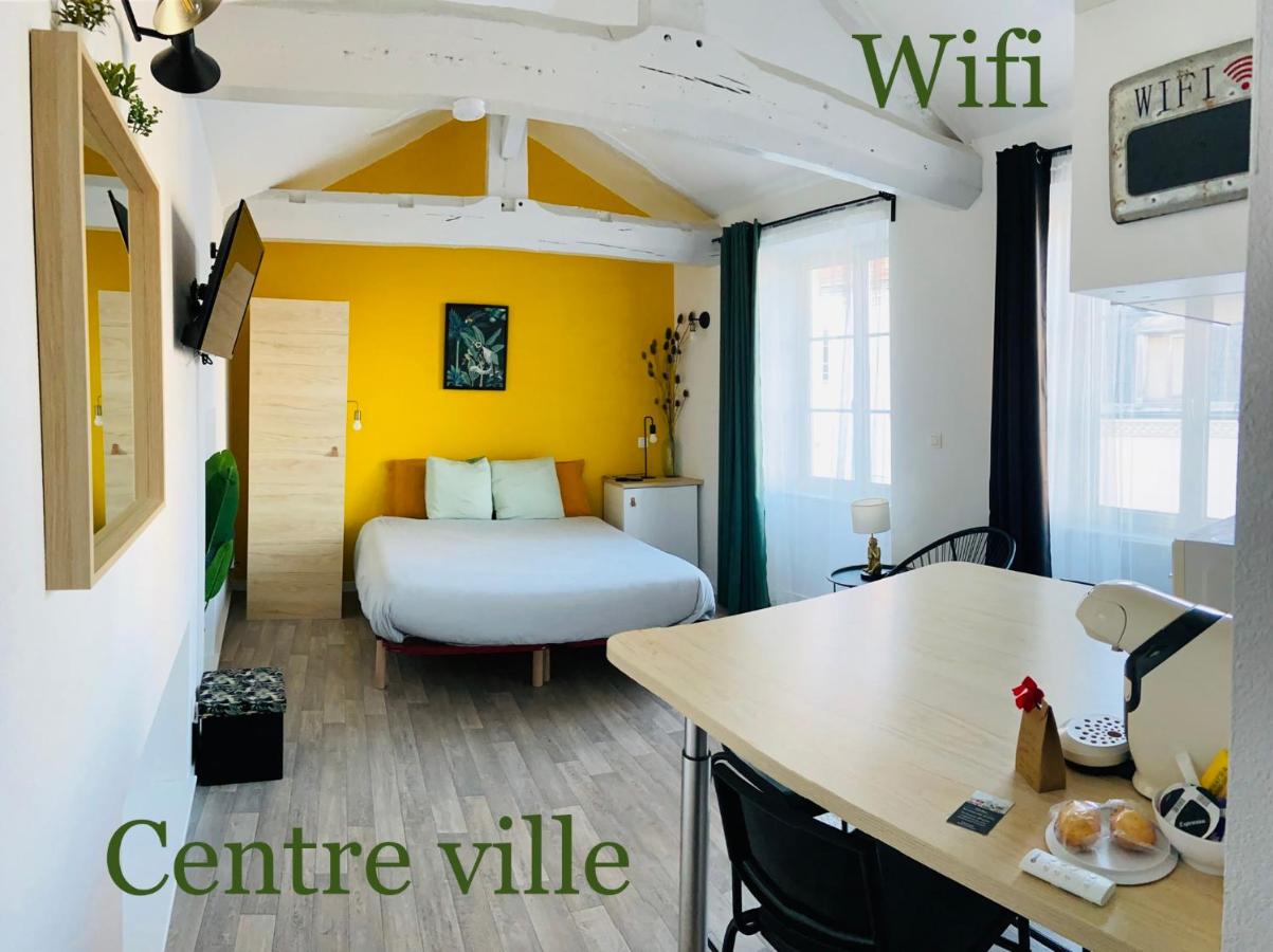 B&B Gannat - Superbe Studio jungle cœur du centre-ville - Bed and Breakfast Gannat