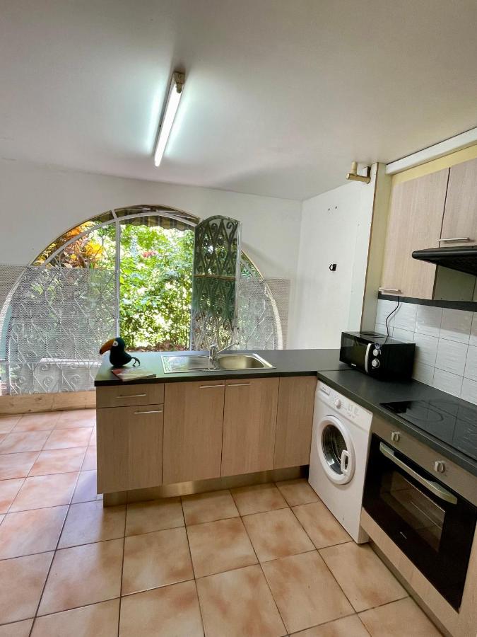 Le Toucan Tropical, F2 bis emplacement central - B&B Fort-de-France