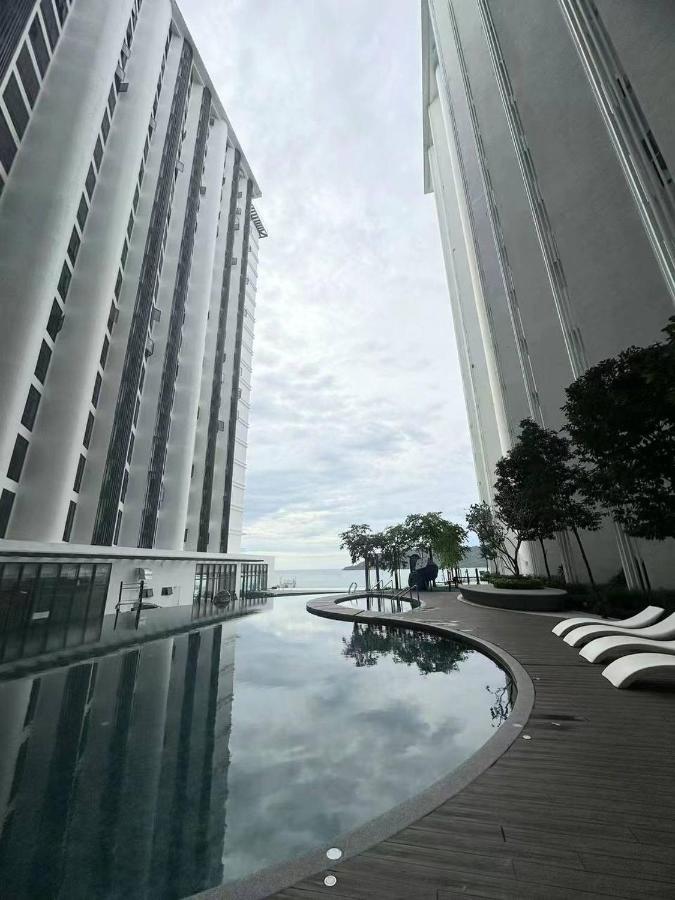 Sunset Seaview Studio Apartment at Kota Kinabalu City Centre - B&B Kota Kinabalu