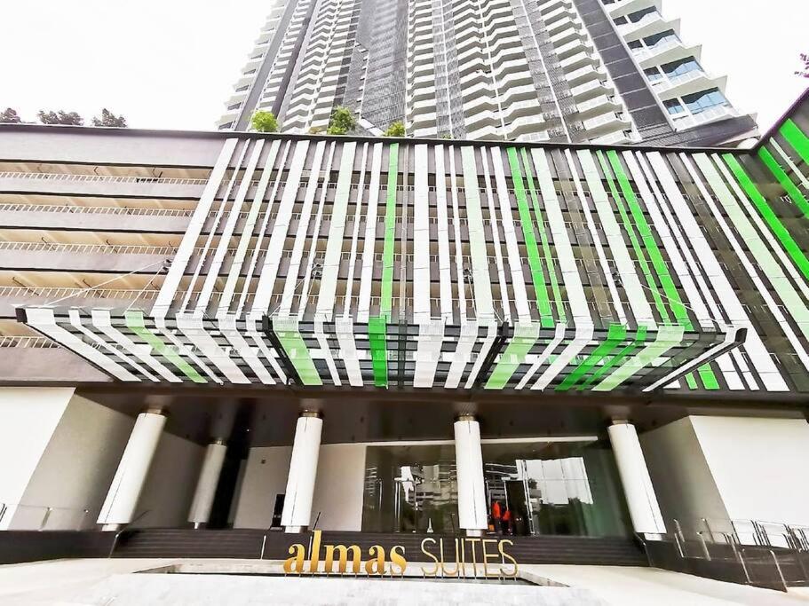 1608 Almas Suites Studio100mbps! Netflix By STAY - B&B