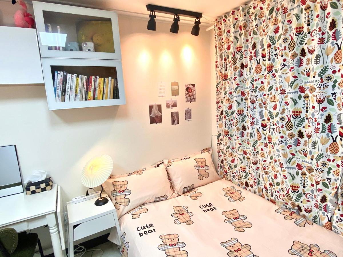 B&B Seul - vintage room RED PANDA GUESTHOUSE - Bed and Breakfast Seul