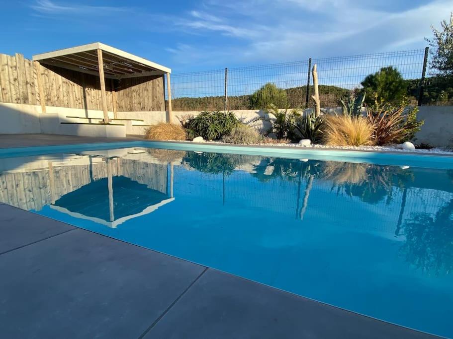 B&B Ornaisons - Le point BE - Magnifique villa avec piscine chauffée pour 6 personnes - Bed and Breakfast Ornaisons