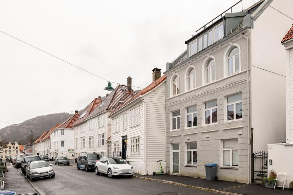 Fresh studio apartment, a short walk from Bryggen - Ferienwohnung
