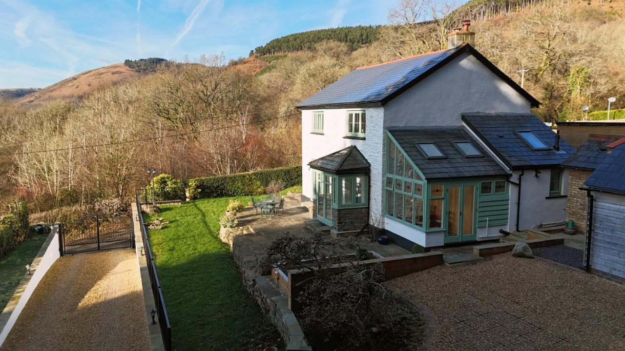 Peaceful Haven: Nature, Luxury, Wellbeing & Cuisine - B&B Risca