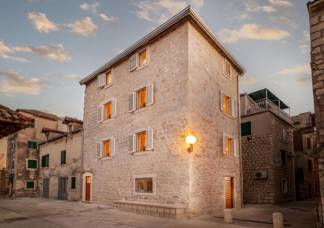 Villa Rita Heritage Villas - Chambres d’hôtes Kutleše