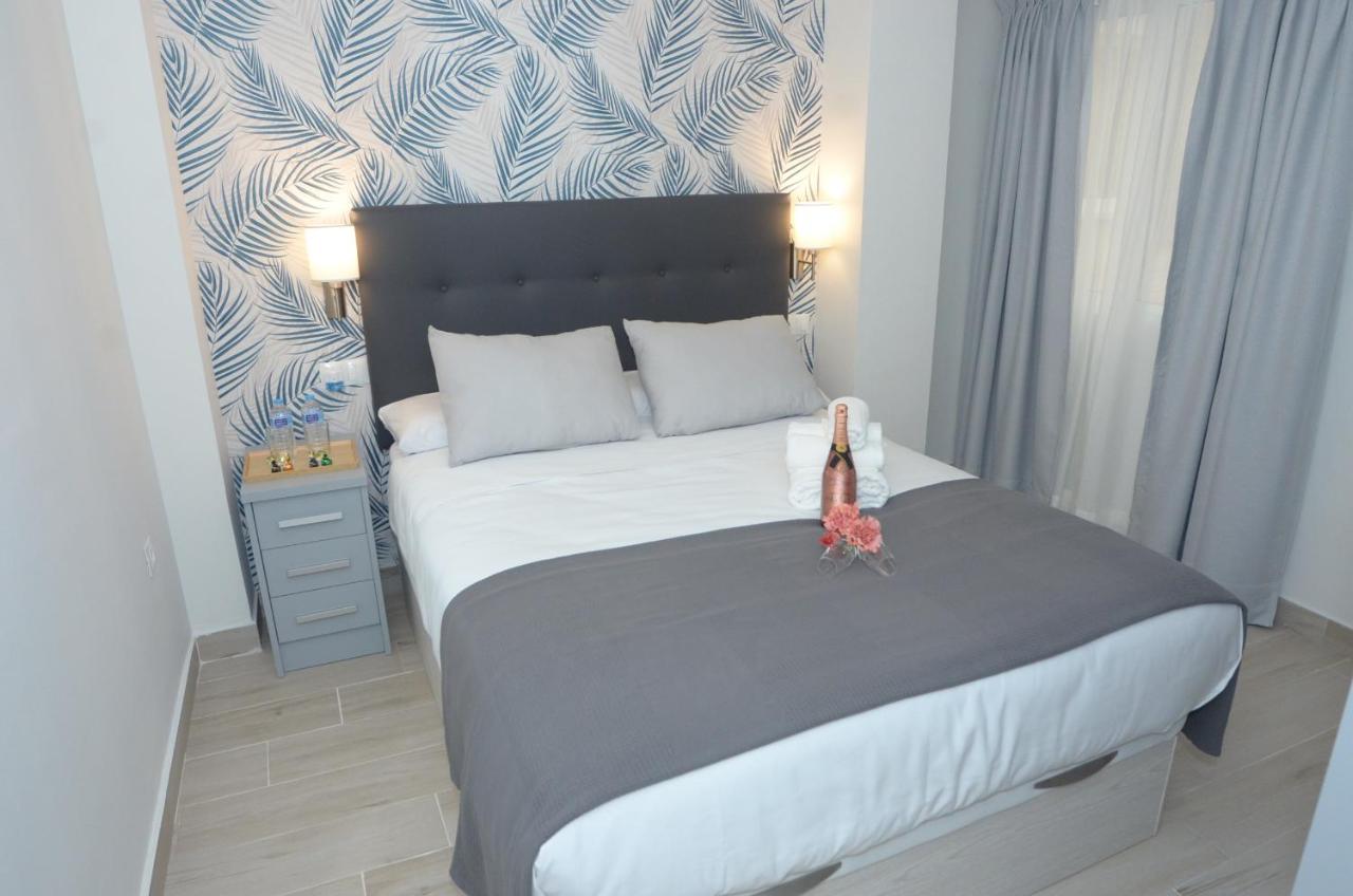Double Room with Private External Bathroom