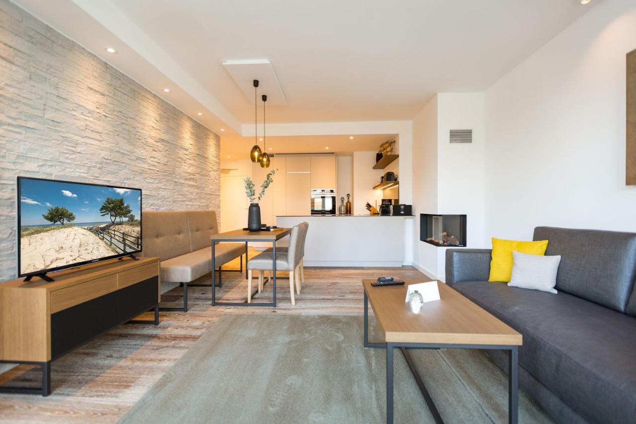 One-Bedroom Apartment with Balcony