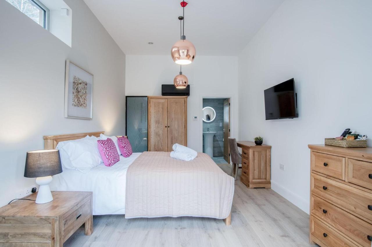 Suite 12 - Sleeping Giant Hotel - Pen Y Cae Inn - B&B Brecon