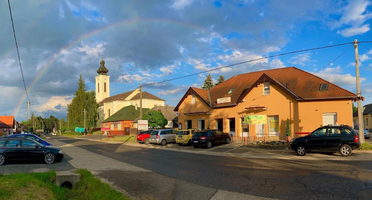 B&B Isaszeg - Csata Vendéglő és Panzió - Bed and Breakfast Isaszeg