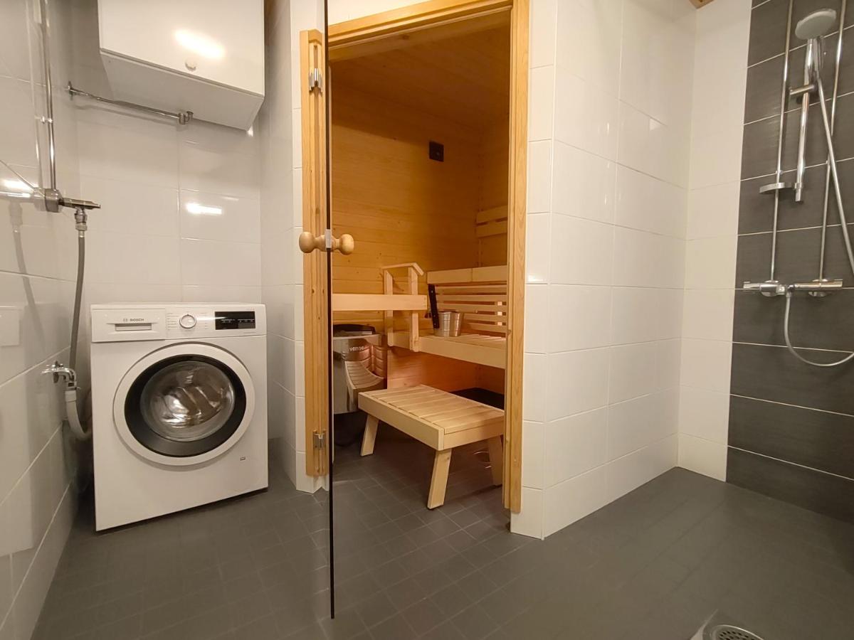 Tilava Saunallinen Kaksio Parkkipaikalla - B&B Tampere