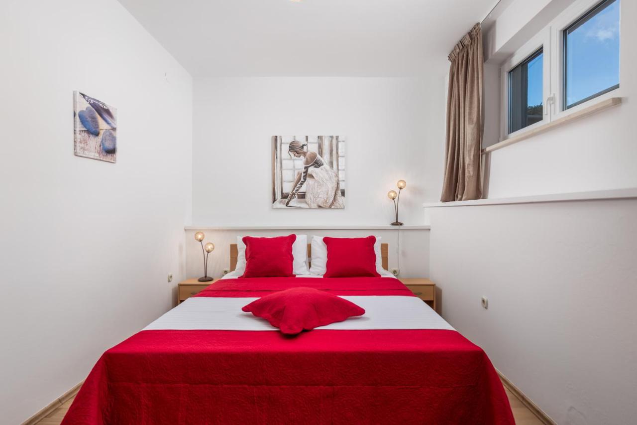 Appartamento al Piano Terra (4+2)