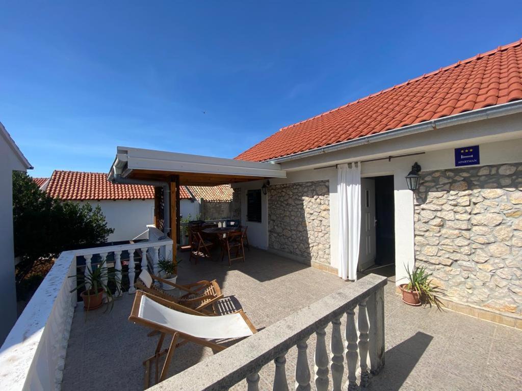 Apartman Sanja - Ferienwohnung