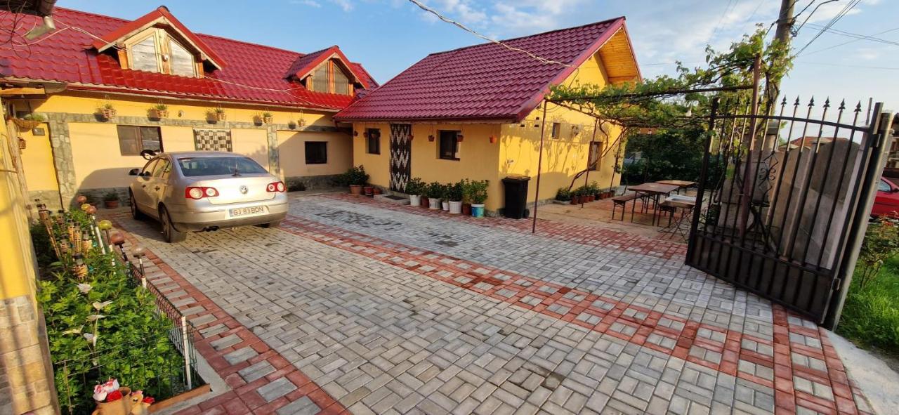 CASA ANDREEA - B&B Novaci