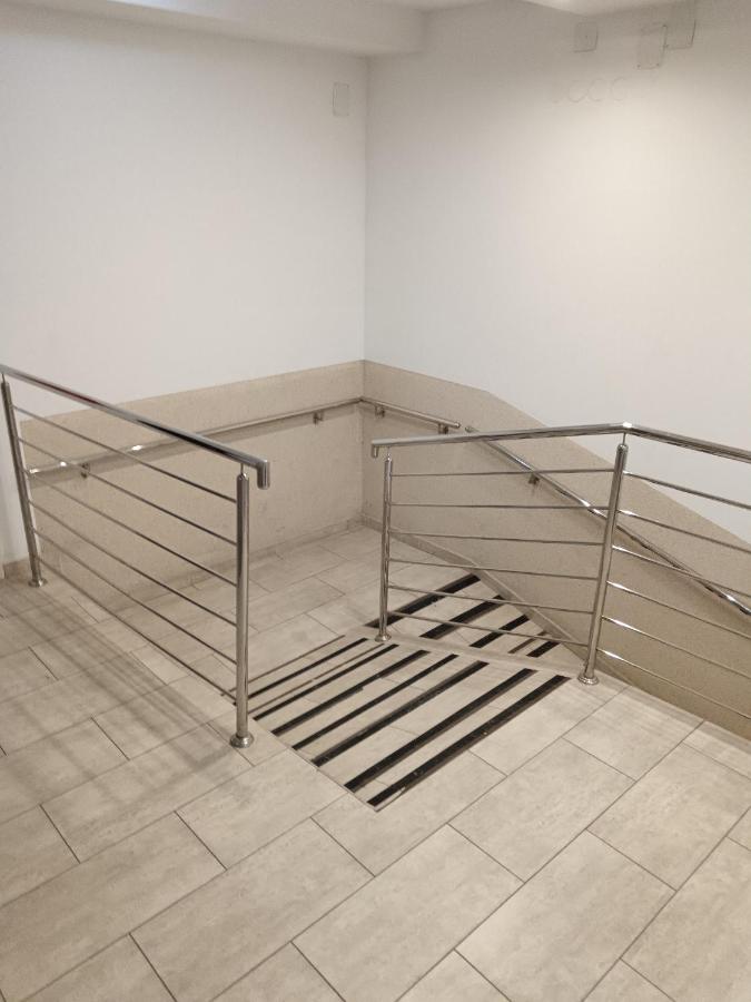 Alacaster G apartman FREE PARKING - B&B Novi Sad