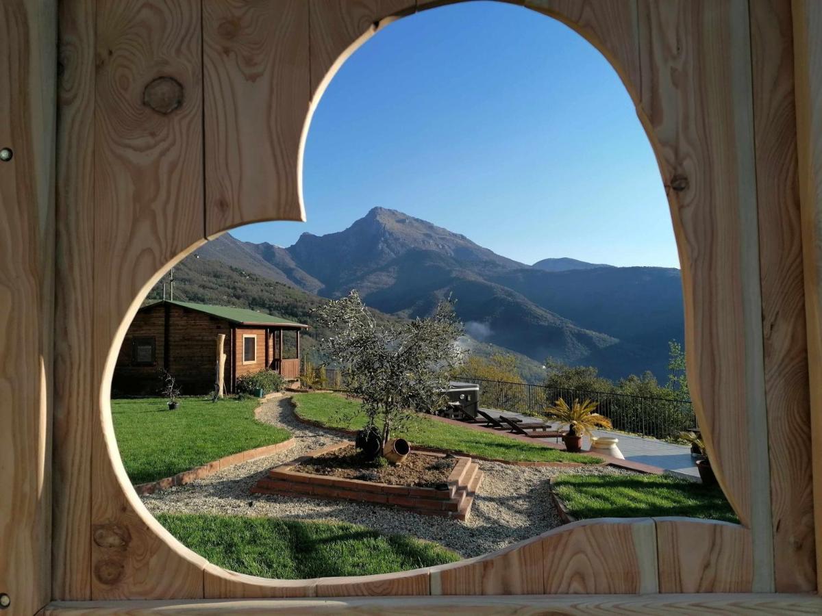 Apartment with Mountain View