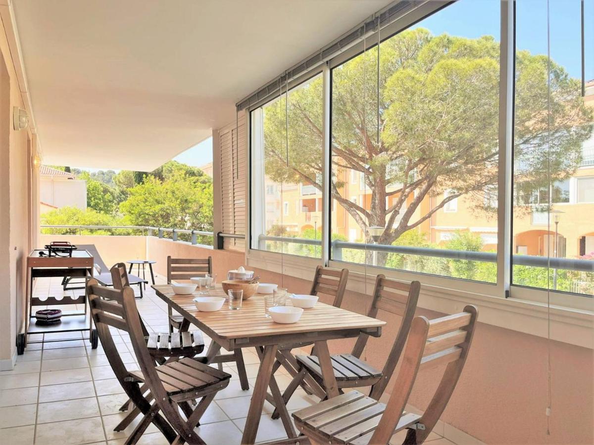 Appartement climatisé avec piscine, terrasse et parking - 6 couchages, près de la plage - FR-1-251-451 - B&B